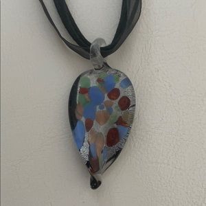 Glass pendant necklace